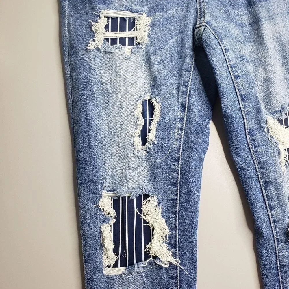 Judy Blue Jeans Skinny Fit Distressed Patchwork Medium Wash‎ Stretch Size 25